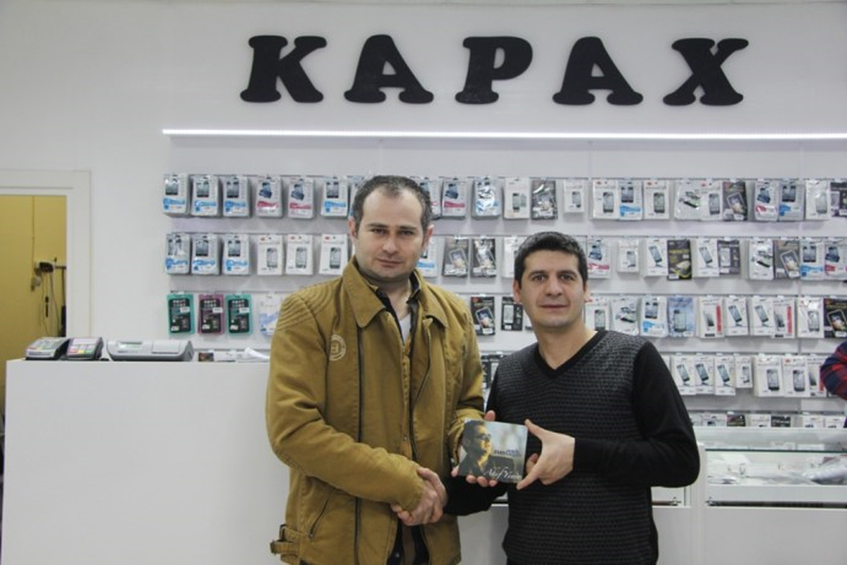 Kapax GSM\'den Akif Yener\'e Büyük Destek