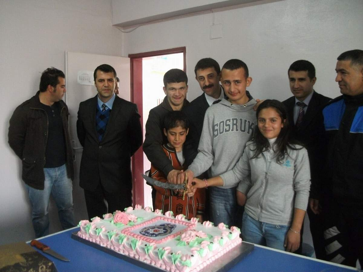 Kilis Emniyet Müdürü Akpınar, Engelli Öğrencilere Ziyaret Etti