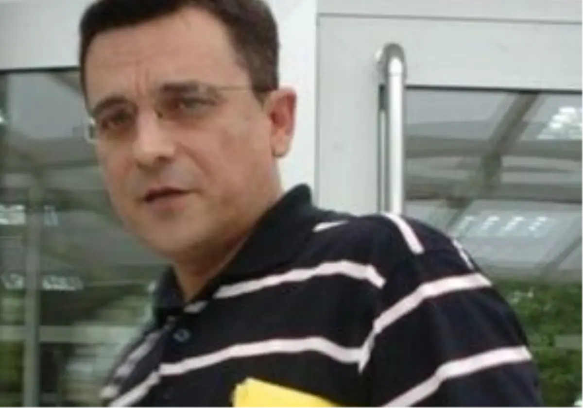 Makedonya\'da Gazeteci Otomobilinde Ölü Bulundu