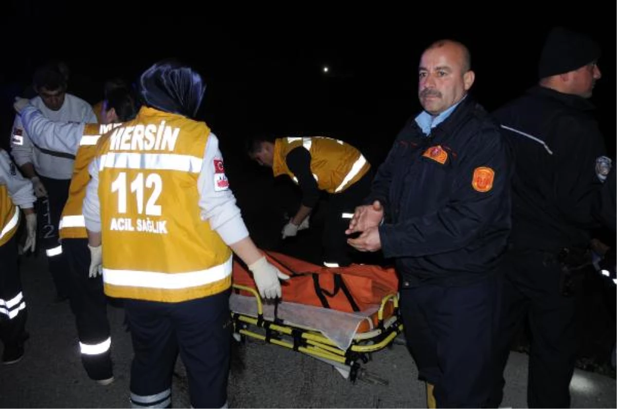 Mersin\'de Trafik Kazası: 3 Ölü, 2 Yaralı