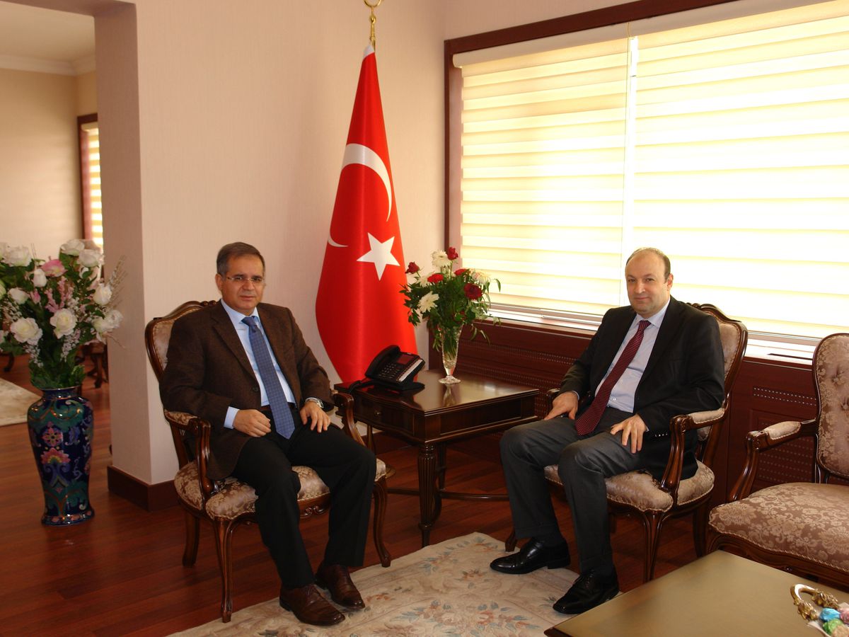 Müsteşar Yardımcısı Bahattin Kaptan, Kilis Valisi Tapsız\'ı Ziyaret Etti