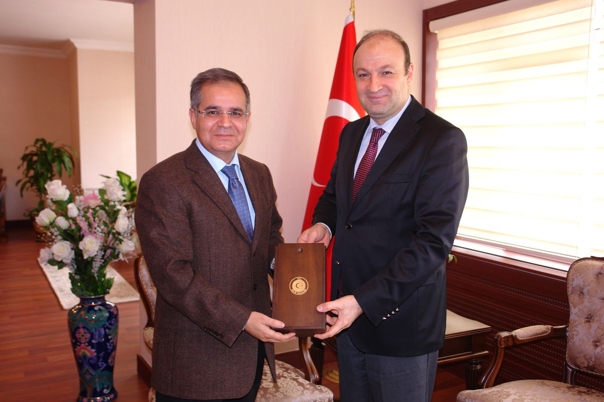 Müsteşar Yardımcısı Kaptan, Kilis Valiliği\'ni Ziyaret Etti