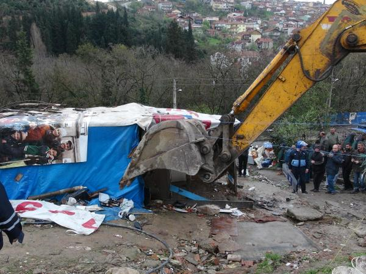 Roman Mahallesi\'nde Biber Gazlı Yıkım
