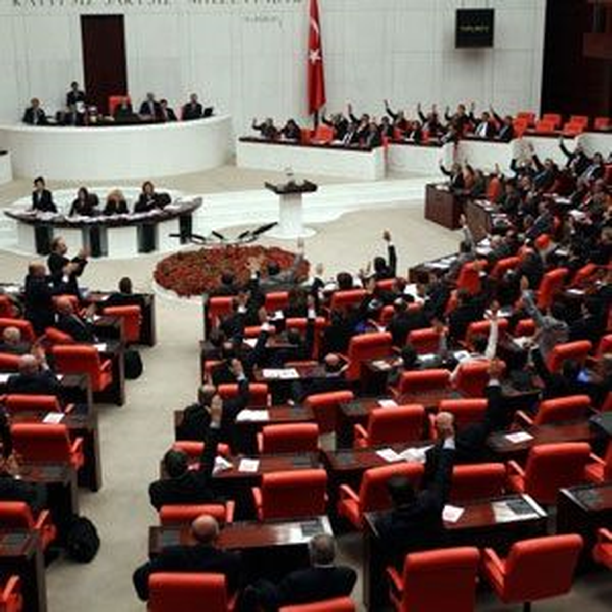 'Torba Kanun' Tasarısı Genel Kurul'da Kabul Edildi