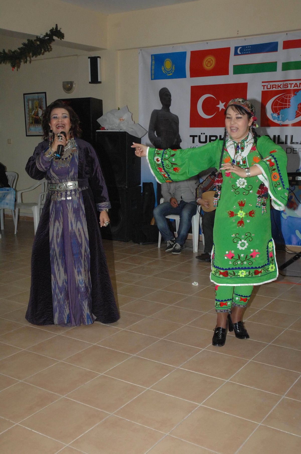 Türkistanlılar Derneği\'nde Nevruz Şenliği