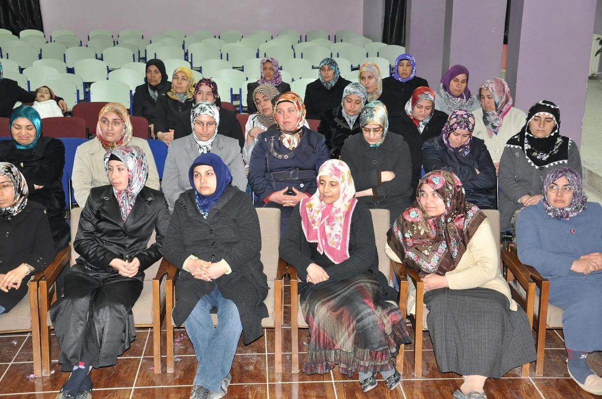Yerköy Rehberlik Araştırma Merkezi 7-19 Yaş Aile Eğitimi Programlarına Başladı