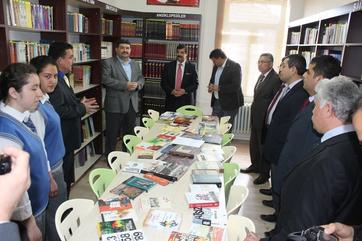 Yolcu Okul Kütüphanesi Açıldı