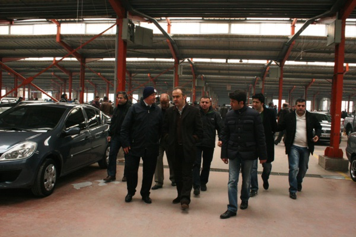 2. El Oto Pazarına Başkan Aktaş Ziyareti