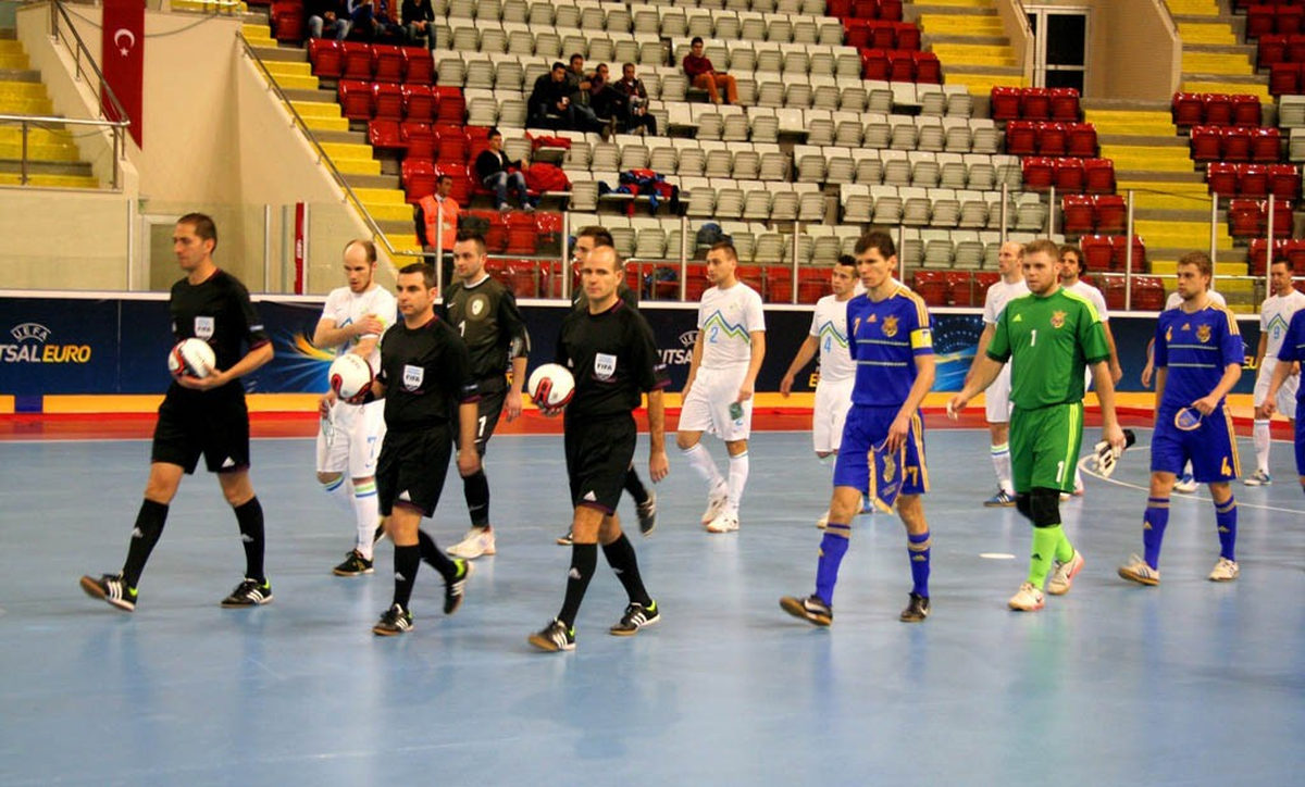 Slovenya, 8 - 3 Yendi