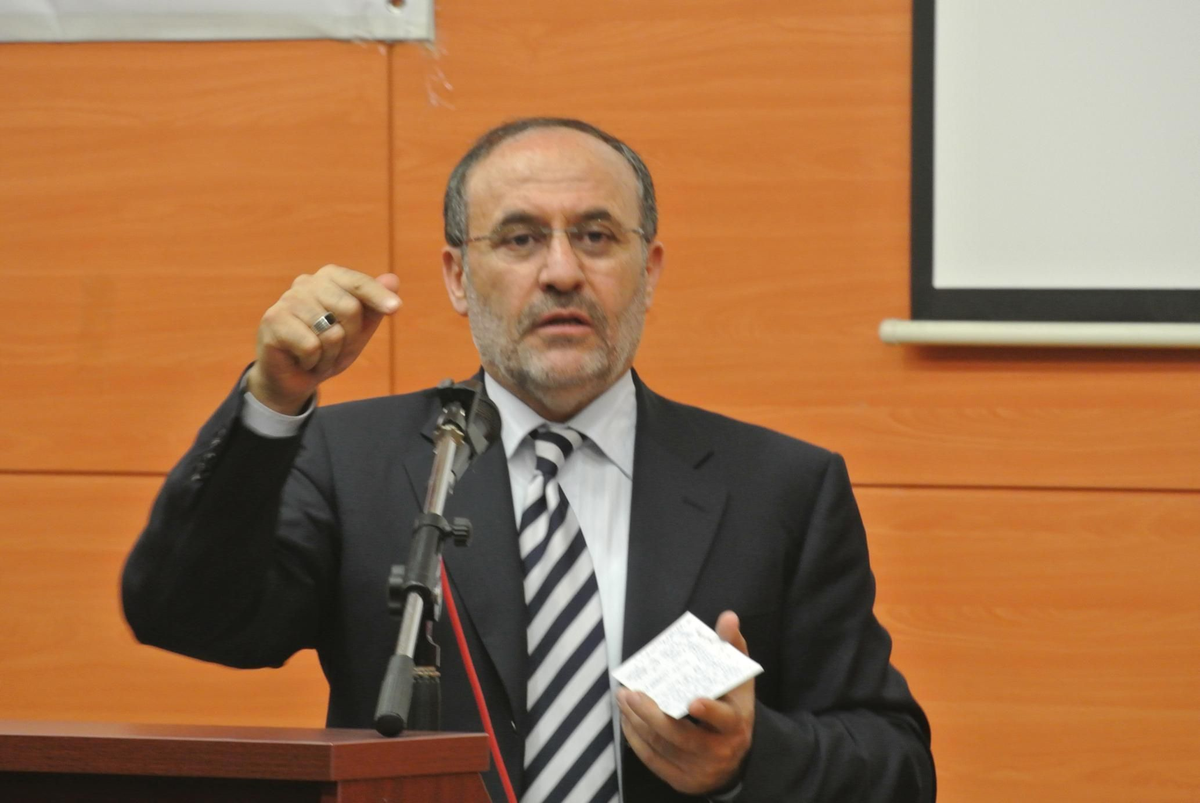 AK Parti Genel Başkan Yardımcısı Kapusuz."Dünyanın Geleceğine Hükmetmek İçin Çağın Şartları Ne...