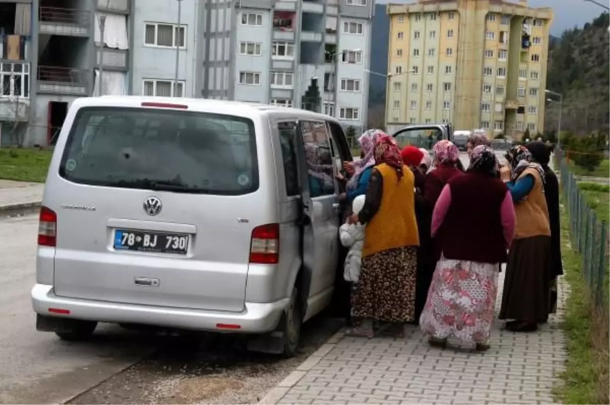 Parti Üyeliği Karşılığında Yardım