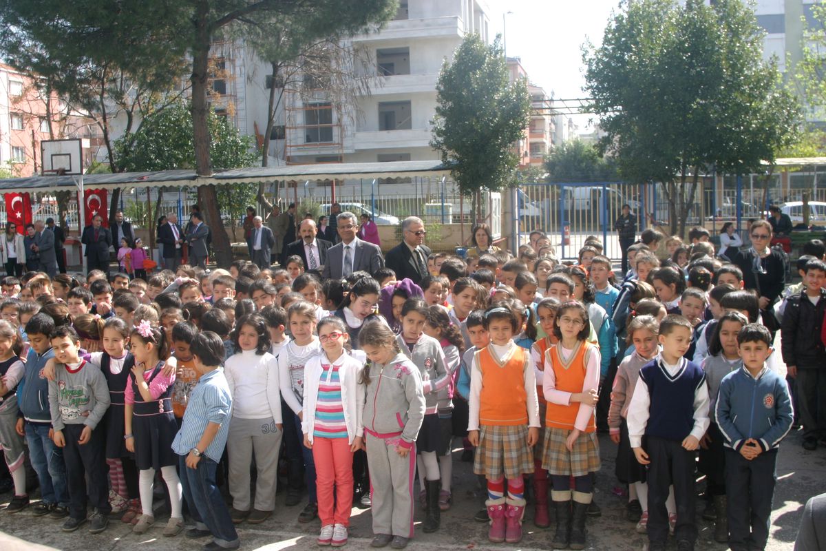 Anafartalar İlköğretim\'de Hem Kutlama, Hem Açılış