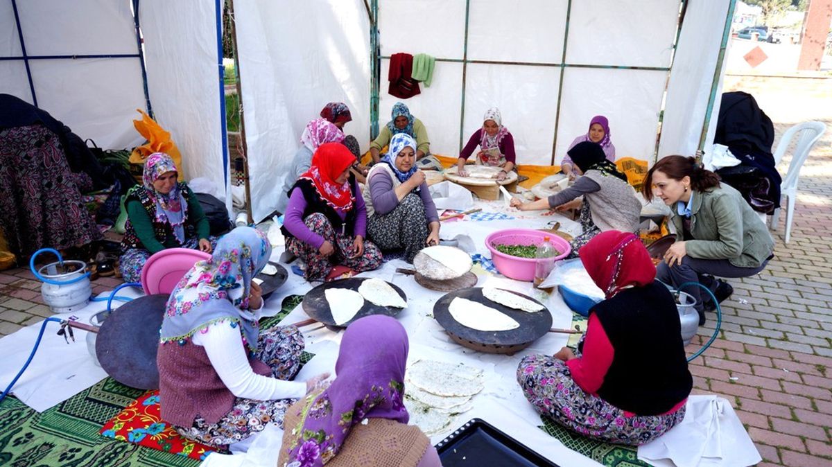 Anneler Okul İçin Gözleme Yaptı