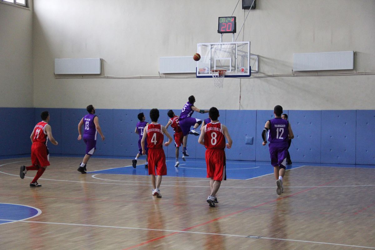 Atatürk Üniversitesi\'nde Basketbol Gurup Müsabakaları Başladı