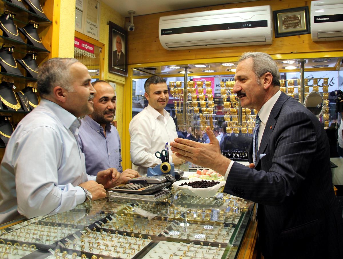 Bakan Çağlayan: "Türkiye\'ye Ciddi Kazık Atılıyor"