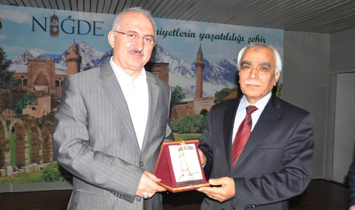 Belediyeden Destanlaşan Çanakkale Konferansı