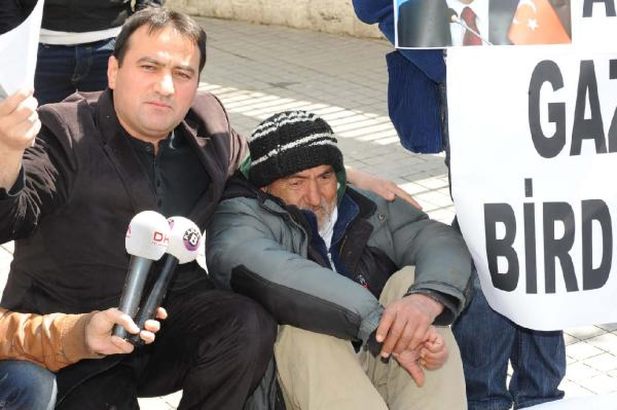 "Belediyenin Evsizleri Sokağa Attığı" İddiasıyla Protesto