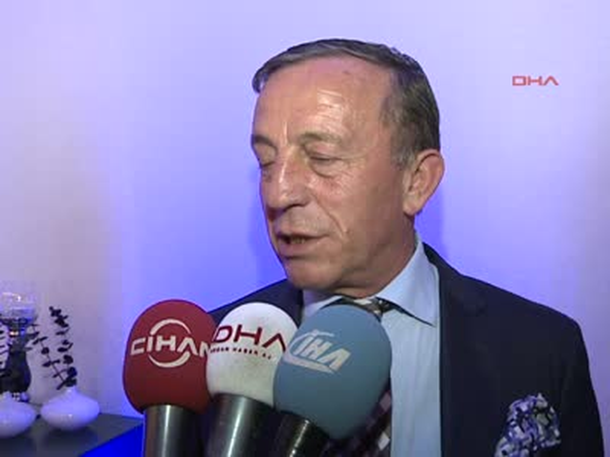 Bursa Ek Uludağ Ekonomi Zirvesi Başladı ) Uludağ Ekonomi Zirvesi Başladı Capital ve Ekonomist...