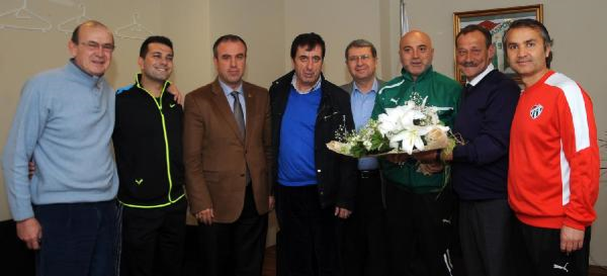 Bursaspor Teknik Direktörüne Tüfad\'dan Ziyaret