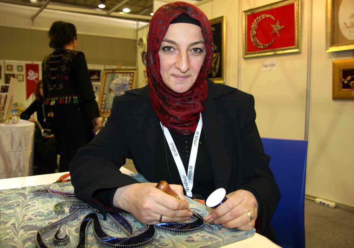 Çivi ve Teli Sanatla Buluşturuyor