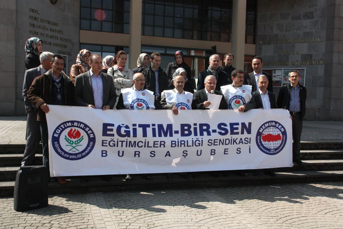 Eğitim-Bir-Sen\'den Zorunlu Atamaya Karşı Eylem