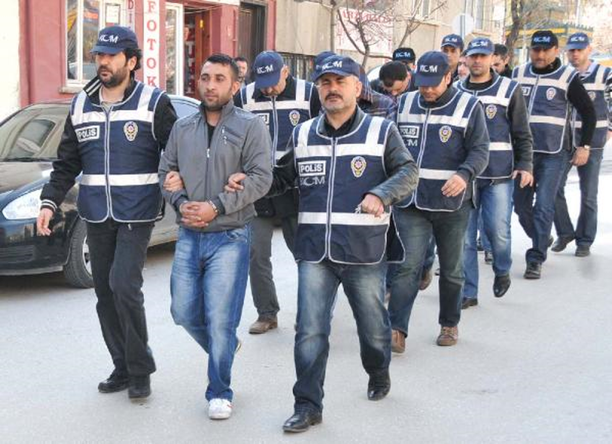 Eskişehir\'de Uyuşturucu Operasyonu: 5 Gözaltı