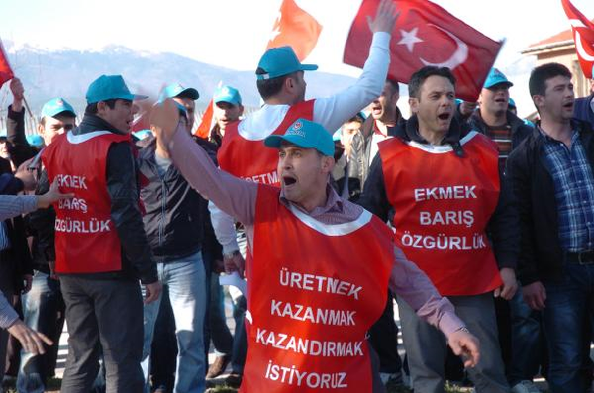 Fabrikada Protesto