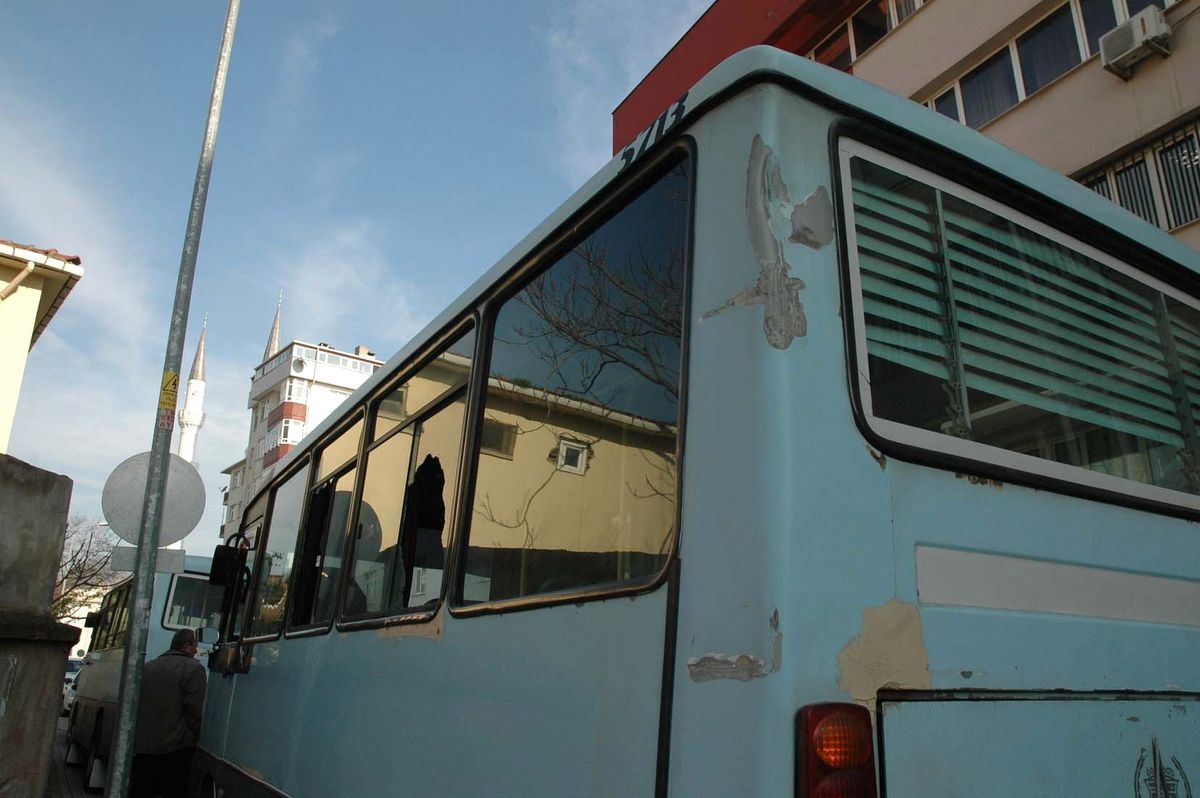 Gebze-Harem Hattında Çalışan Dolmuş Şoförlerine Saldırı