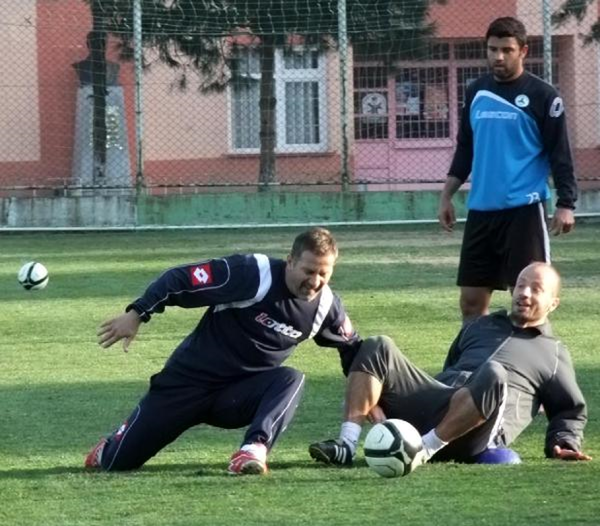 Tribünleri Dolu Görmek İstiyoruz
