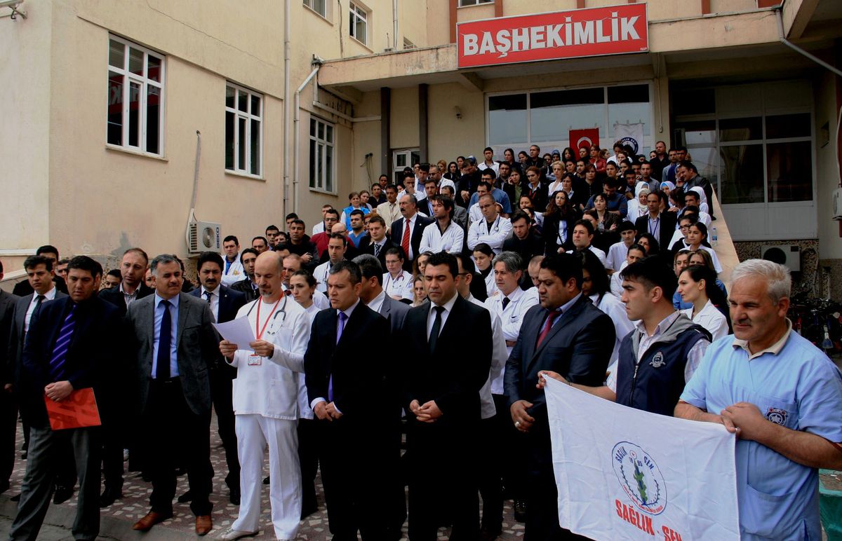 Iğdır\'da Doktora Darp Olayına Kınama