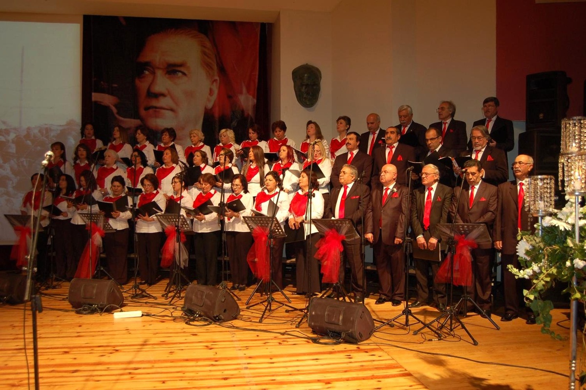 Kardeşler Korosu\'ndan "Kardeşlik" Türküleri