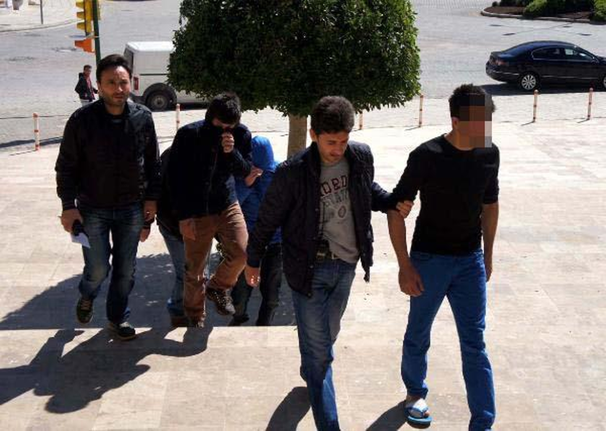 Kuaförden Hırsızlığa 3 Gözaltı