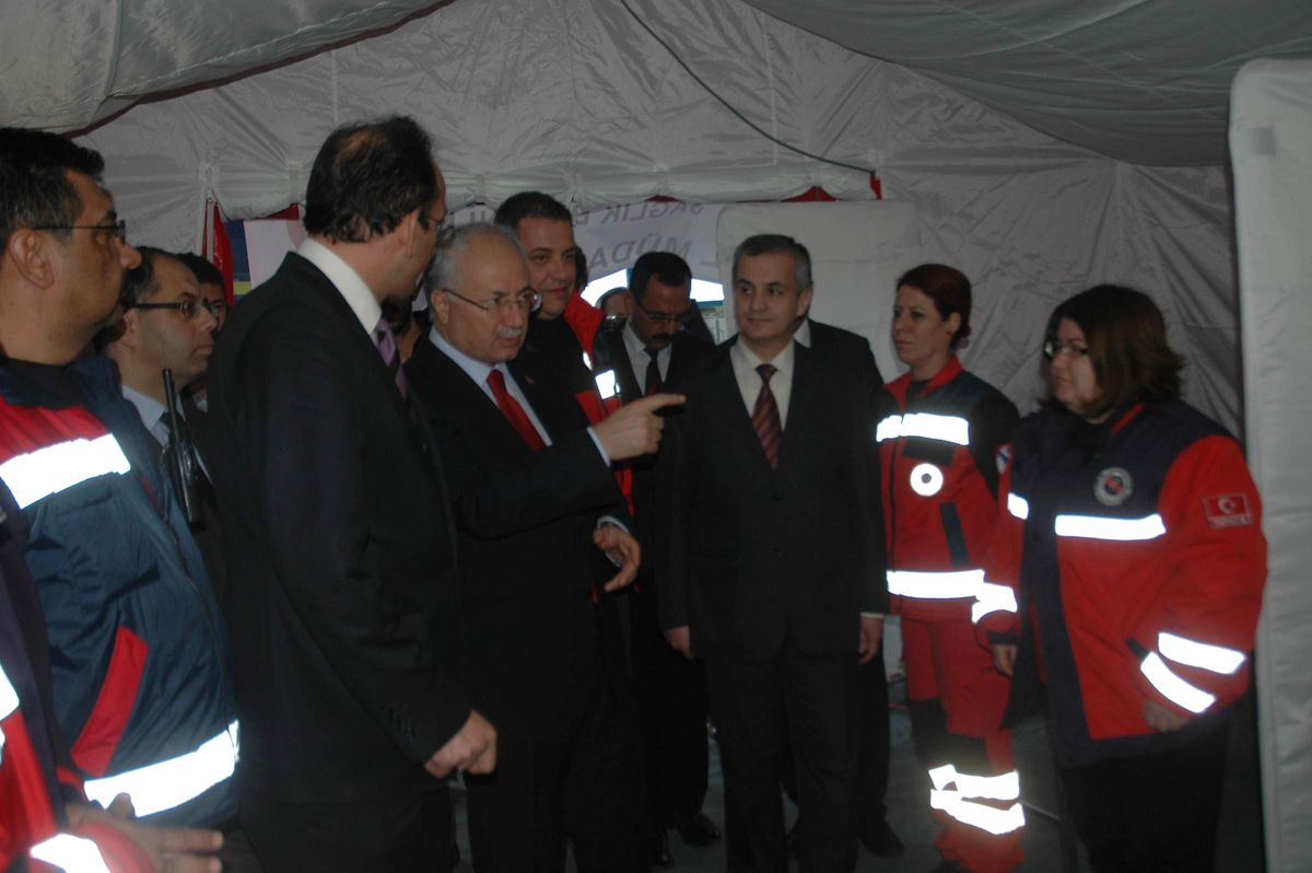 Manisa\'da Deprem Tatbikatı
