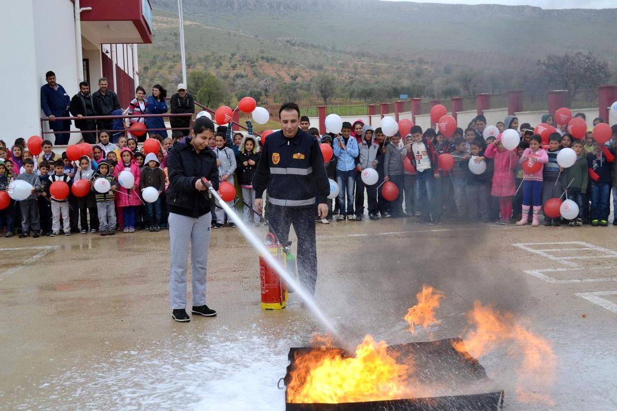 Oğuzeli Myo\'dan Ateş Düştüğü Yeri Yakmasın Projesi