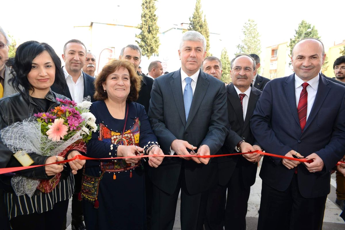 Sanat Galerisinde Karma Sergi Açıldı