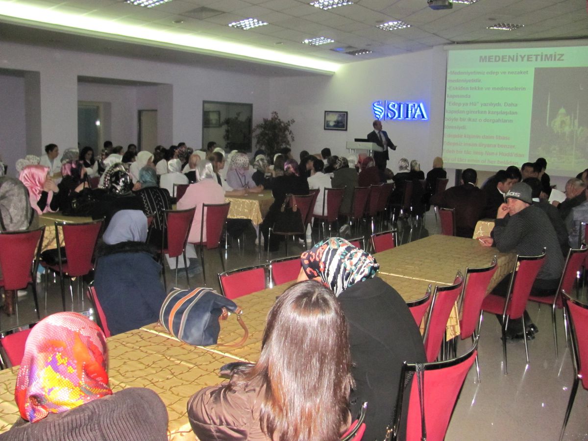 Şifa Çalışanlarına Protokol ve Nezaket Kuralları Semineri Verildi