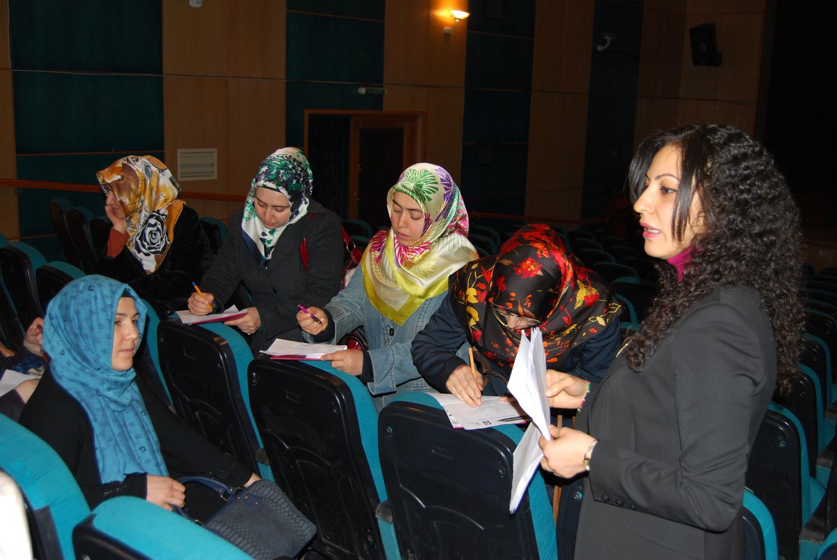 Tatvan\'da Gönül Elçileri Tanıtım Toplantısı Düzenlendi