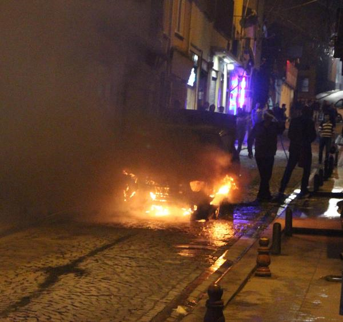 Yanmaktan Son Anda Kurtuldular