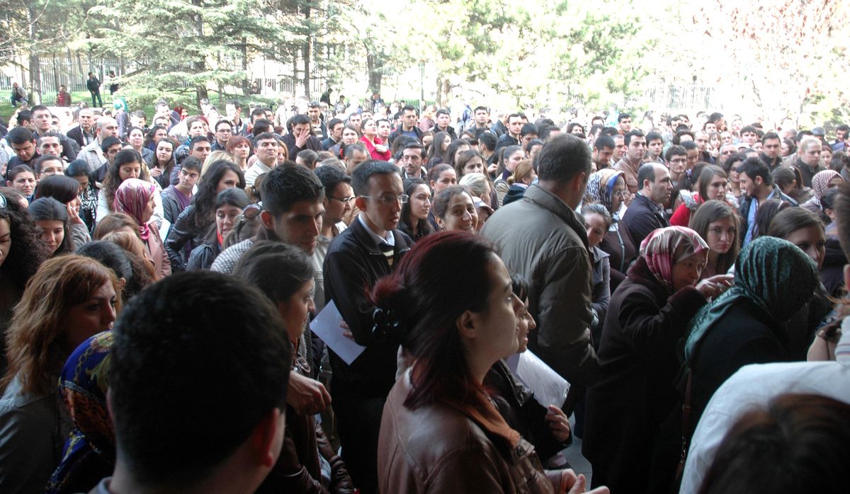 20 Kişinin Alınacağı İşe Bin 200 Kişi Başvurdu