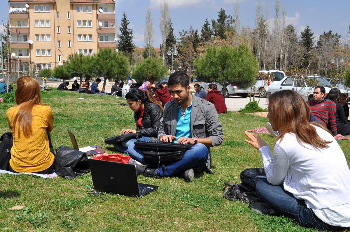 76 Kişilik Yere 2 Bin 382 Kişi Başvurdu