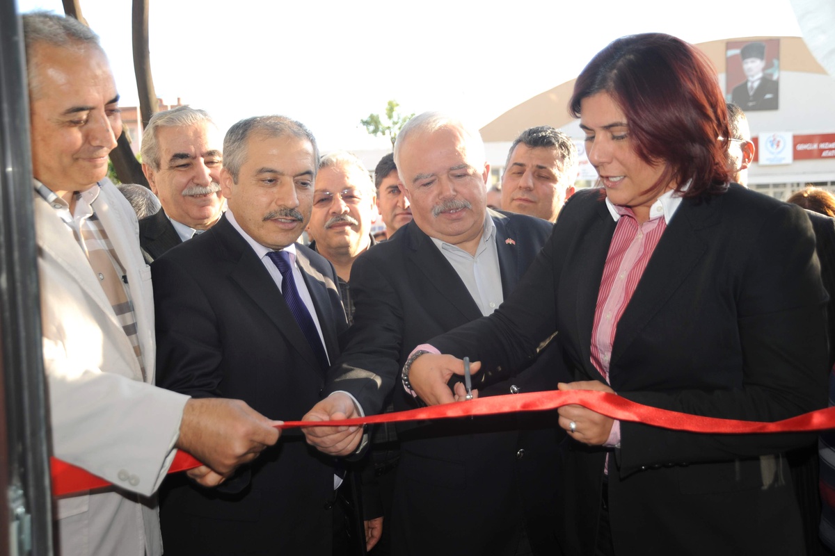 Aydın Belediyesi\'nden Muhtarlığa Bina Desteği