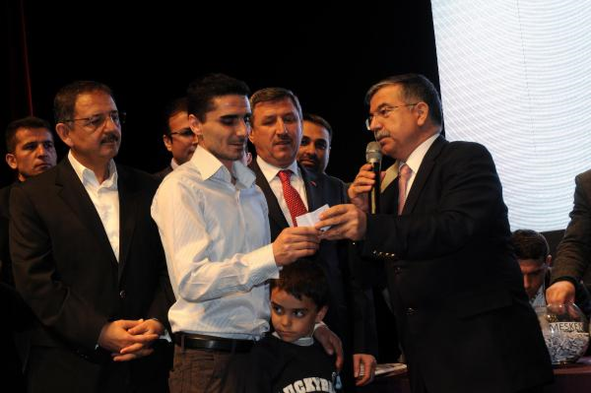 Bakan Yıldız: Doğrunun Tezgahından Yalan Kalıp Oluşmaz (2)