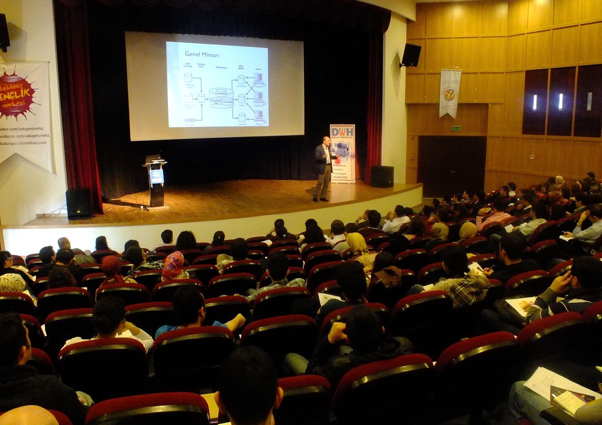 Bilgi Teknolojileri Uzmanları Gençlerle Buluştu