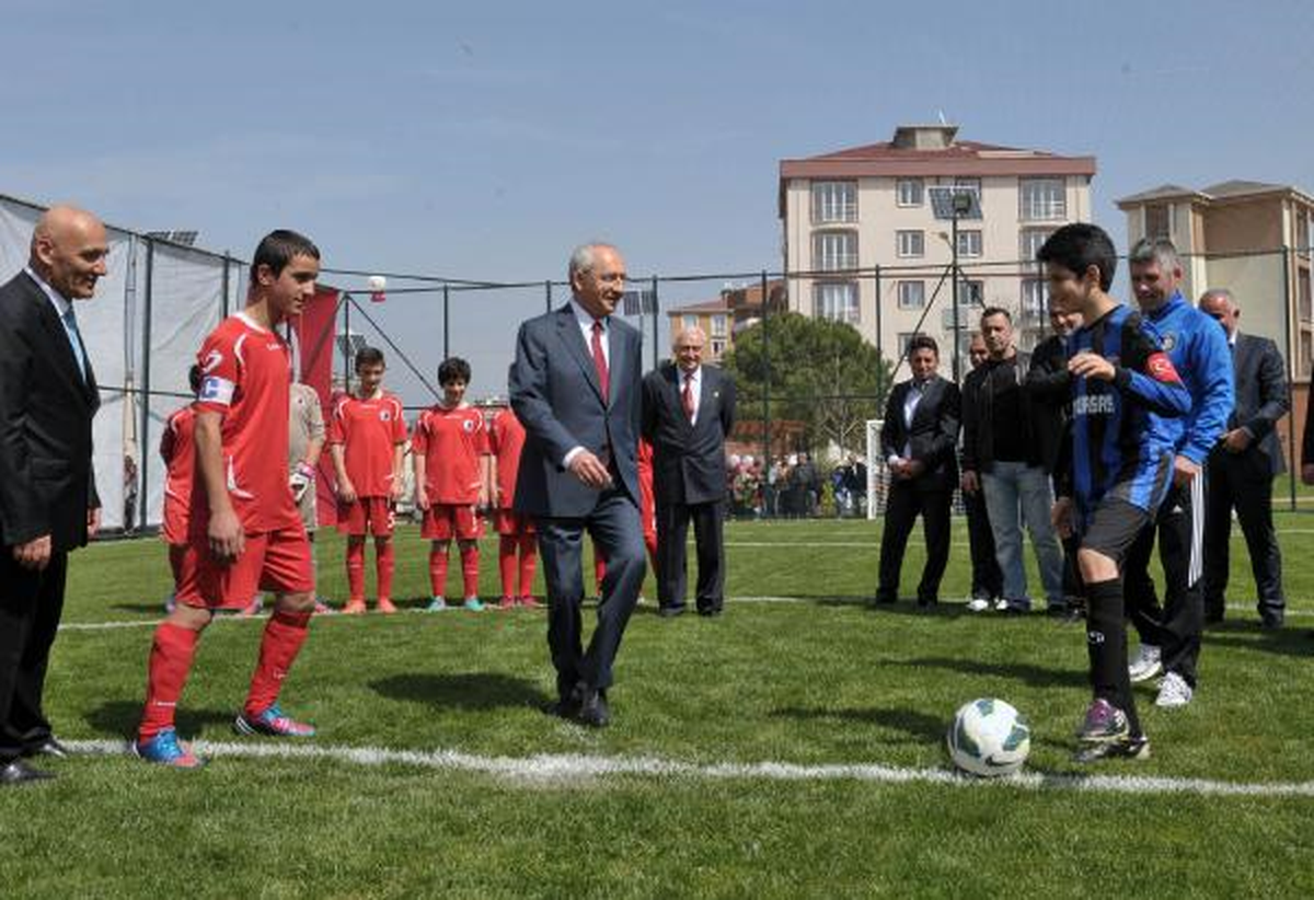 Başlama Vuruşu Kılıçdaroğlu\'ndan
