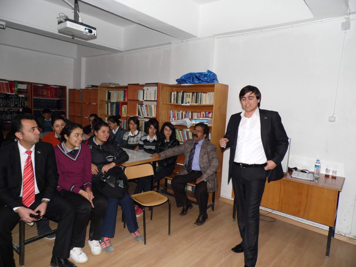 Gölbaşı\'nda, Lise Öğrencilerine Terör Semineri