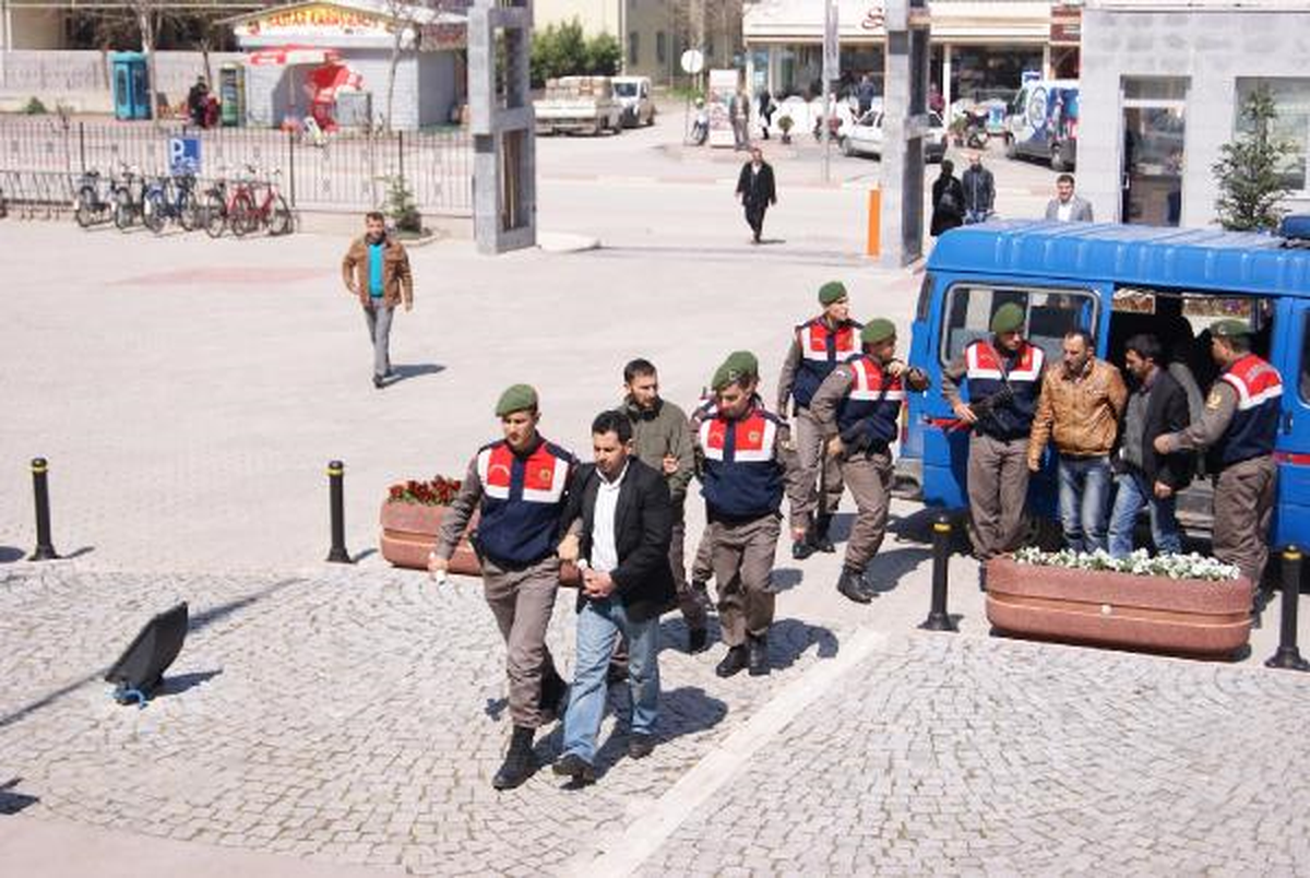 İnegöl\'de Tefeci Operasyonu: 5 Tutuklama