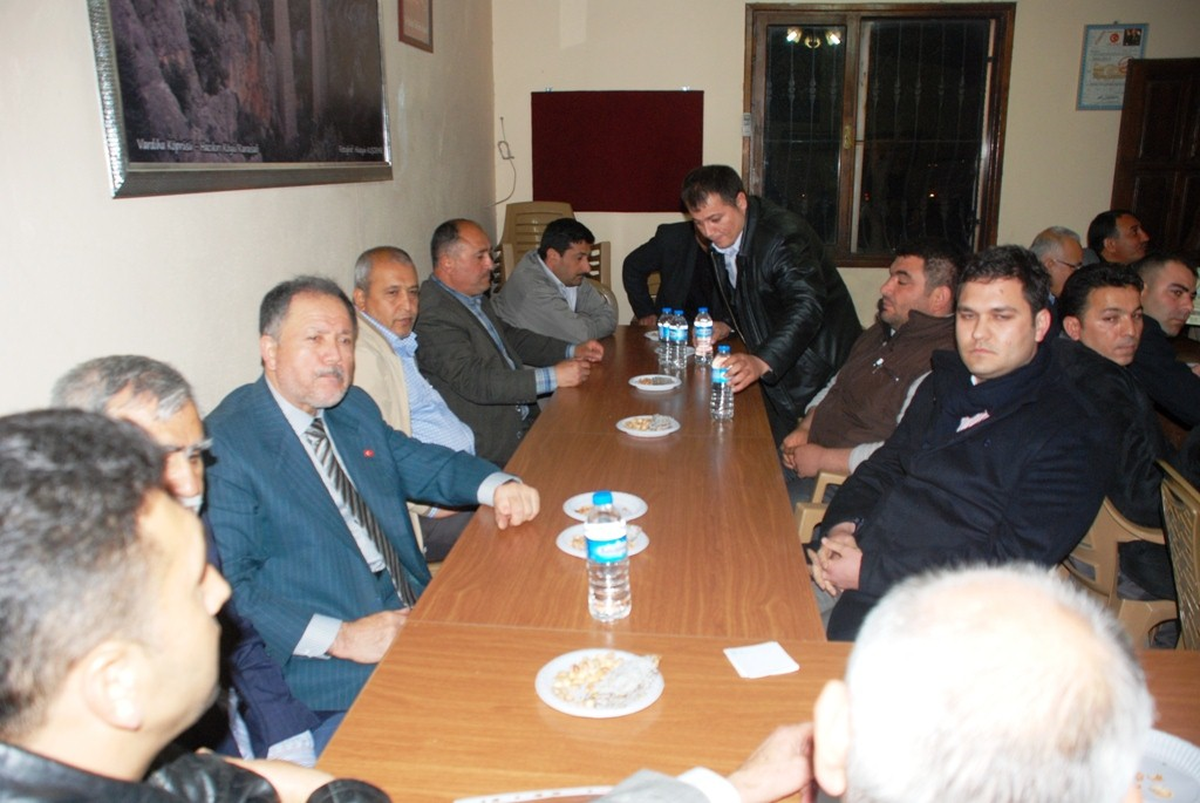 Karahasanlılar'dan Birlik Beraberlik Mesajı