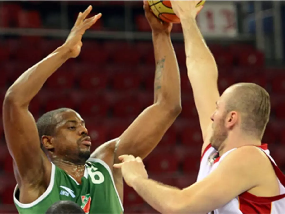 Olaylı Maçın Galibi G.Saray