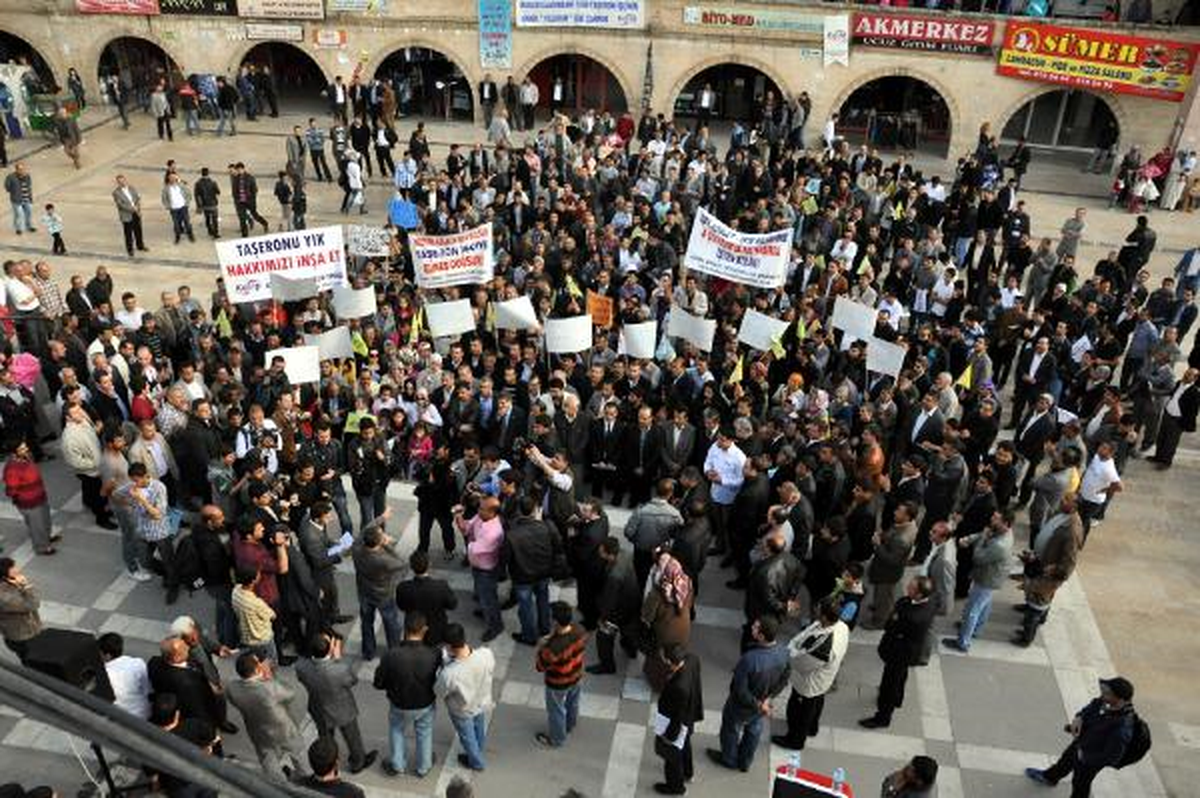 Taşeron İşçiler Miting Yaptı