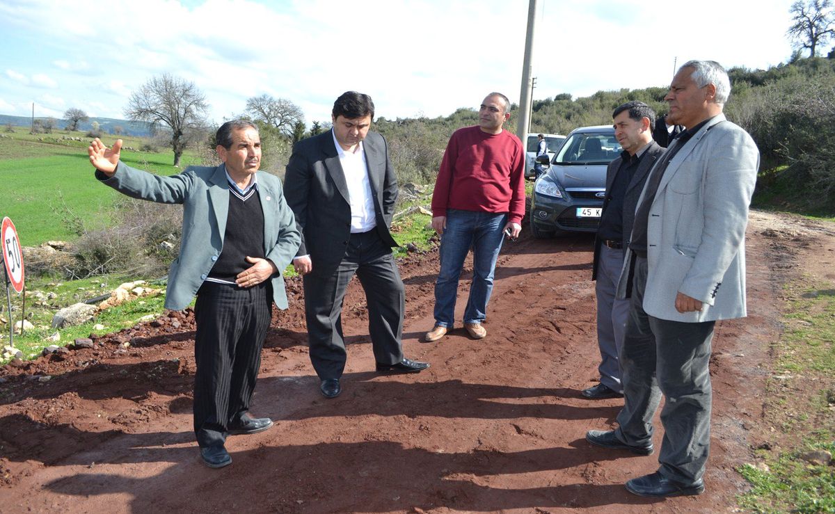Yapılan Köy Yollarını İncelediler
